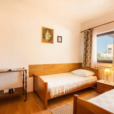 Jadranka Μεντουλίν