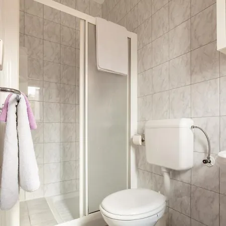 Jadranka Πανσιόν 3*